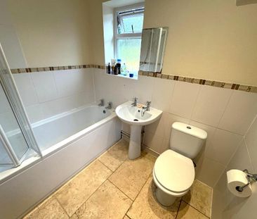 3 bedroom semi-detached house to rent - Photo 6