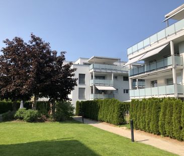 grosszügige, moderne 3.5 Zi.-Dachwohnung im Dorfzentrum - Photo 1