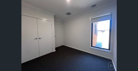 Brand New Modern Home in a Fast-Growing Strathtulloh Estate - Photo 4