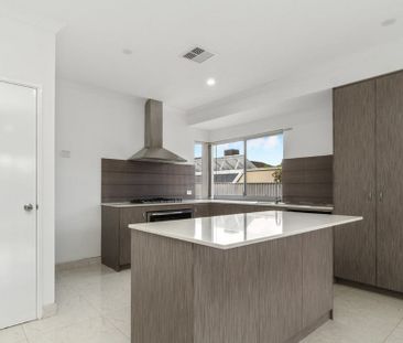 Spacious 4 Bedroom Modern Family Home in Thornlie - Photo 6