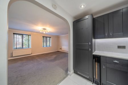 Caudale Court, Gamston, NG2 - Photo 2