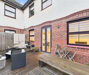 High Street, Theale, Reading, RG7 - Photo 5