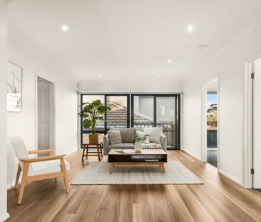 Opulent Seaside Living in the Heart of Edithvale - Photo 1