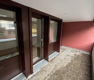 Zentral gelegen in König-Karl-Str. mit Stellplatz: schön geschnit - Foto 6