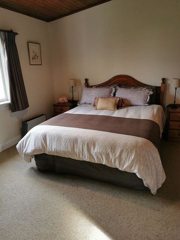 Charming Country Cottage - 2BR, 2BA - Photo 4