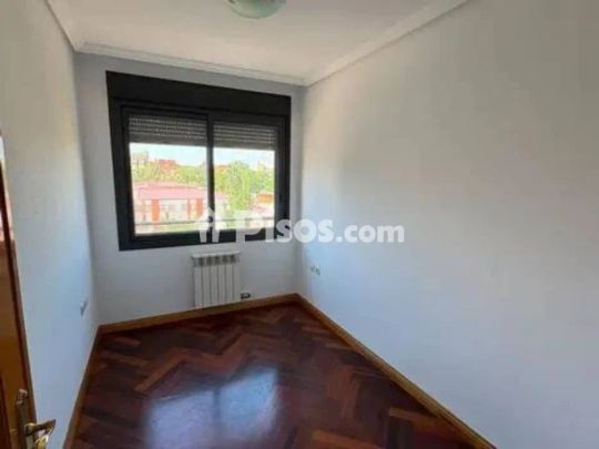 Piso en alquiler en Calle de la Trilla - Photo 1