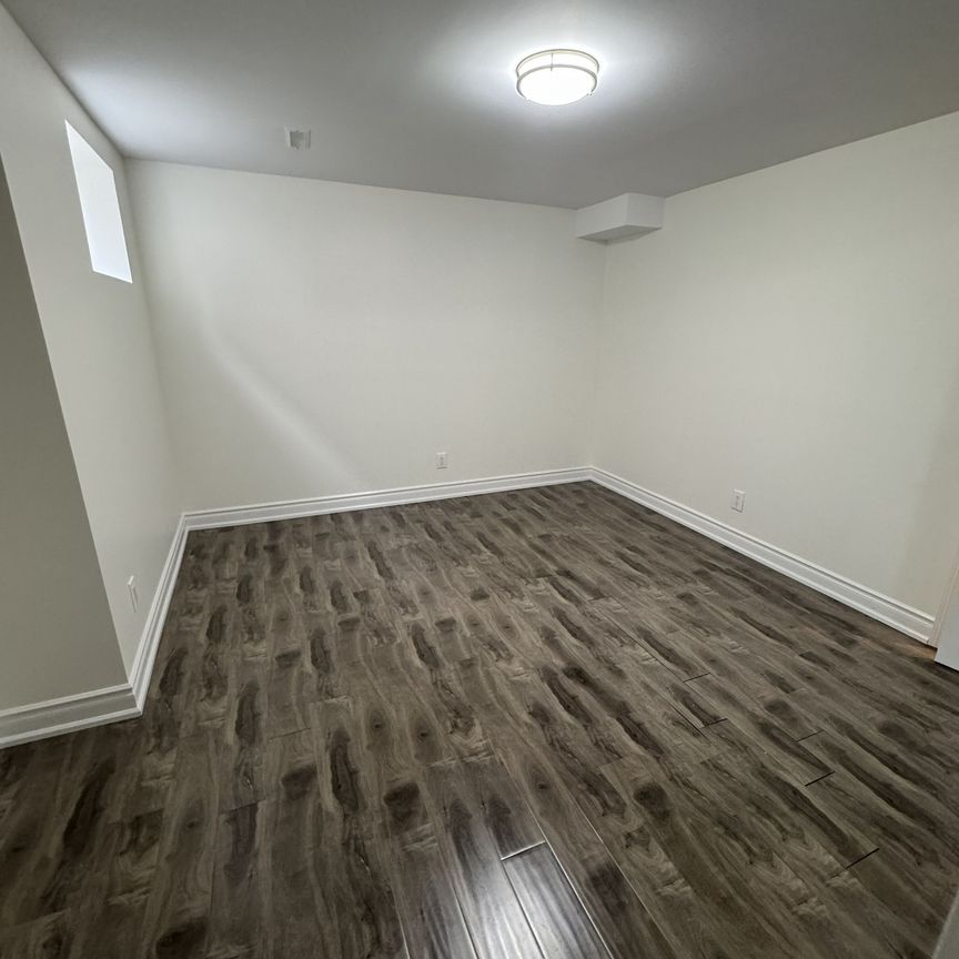 For Lease - 71 Golf Links Drive, Aurora, Ontario - Photo 1