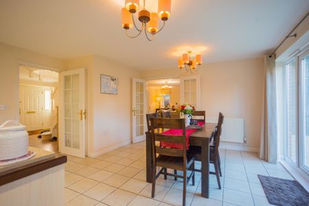 5 bedroom detached house to rent - Photo 5