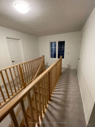 Detached Home For Lease | S8117016 - Photo 1