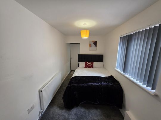 Thicketford Road, Bolton - Photo 1