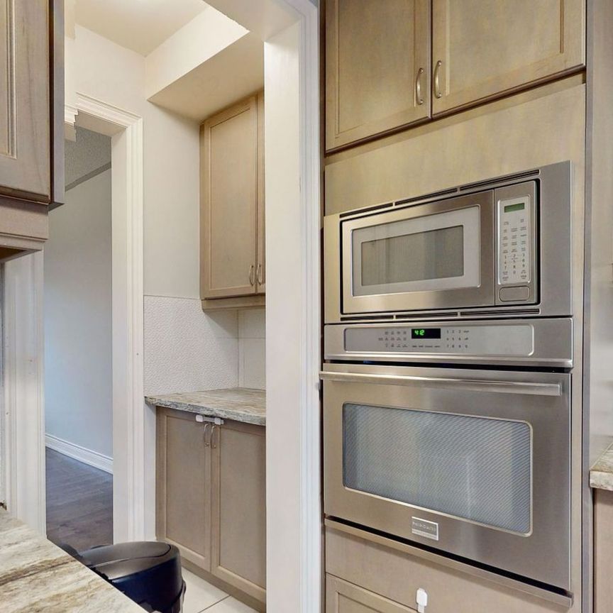 For Lease - 5464 Meadowcrest Avenue, Mississauga, Ontario - Photo 1