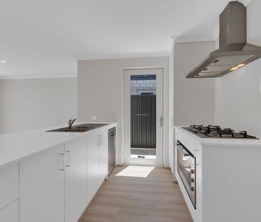 Three Bedroom Home in Lakelands - Photo 4