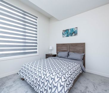 For Lease - 43 Silver Meadow Gardens, Hamilton, Ontario - Photo 4