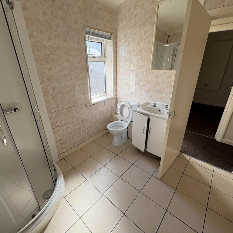 2 bedroom semi-detached house to rent - Photo 1