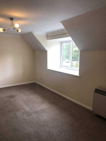 2 bedroom flat to rent - Photo 3