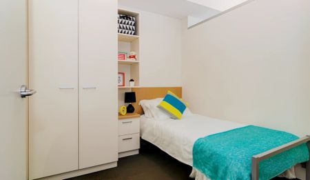 1 Bedroom in Two Bedroom Deluxe - Photo 2