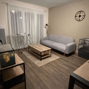 Location Appartement 2 pièces 51m² - Photo 2