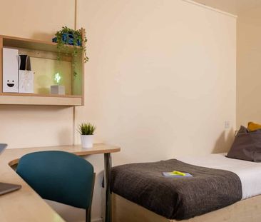 Standard Plus (Shared Bathroom) - Photo 6