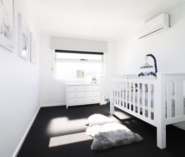 Stand Out From the Rest! - Photo 4