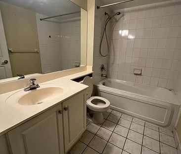 For Lease - 35 Kingsbridge Garden Circle Unit# 1604, Mississauga, O... - Photo 6