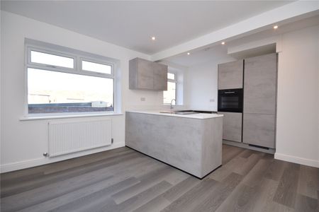 48, Kirkdale View, Leeds, West Yorkshire, LS12 6AR - Photo 4