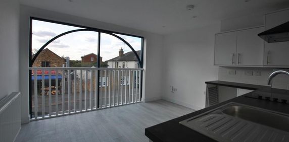 1 bedroom apartment to rent - Photo 2