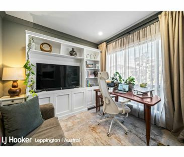 MODERN & FILLED WITH NATURAL SUNLIGHT - Photo 6