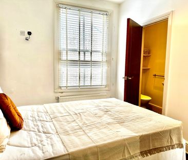 1 Bed Flat, Walham Grove, SW6 - Photo 3