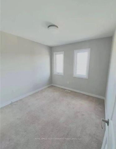 Condo Townhouse For Lease | N9261620 - Photo 3