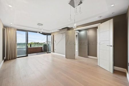 3 bedroom flat to rent - Photo 2