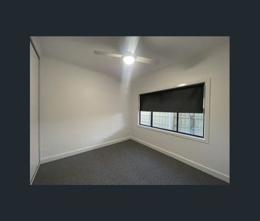 Renovated, Modern Low-Maintenance Living - Photo 5