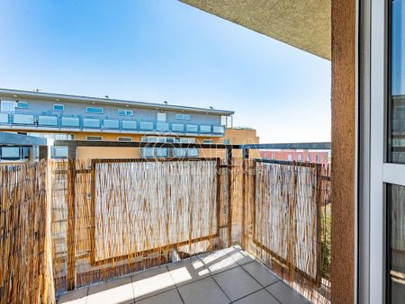 Pronájem bytu 1+kk 34 m2 - Fotografie 4