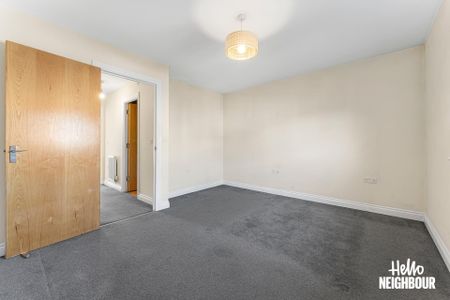 King Edward Avenue - Photo 5