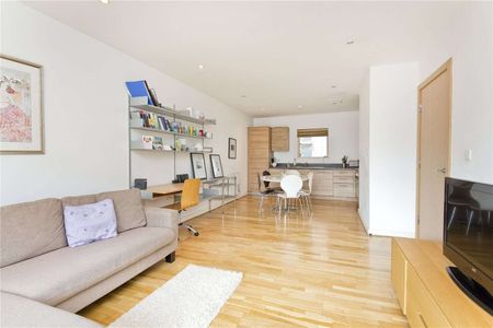 Two bedroom modern apartment with a balcony in Dalston. - Photo 3