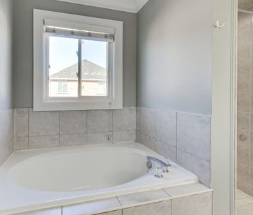 For Lease - 38 Milkweed Crescent Unit# Upper, Brampton, Ontario - Photo 3