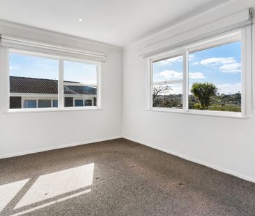 Sunny Top Floor Unit - Photo 6