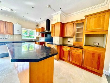 Ambleside Gardens, Ilford, IG4, Property for rent - Photo 3