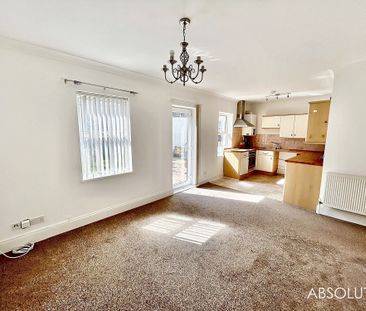 2 bed flat to rent in 4 Antony Court, Esplanade Road, Paignton, TQ4... - Photo 1