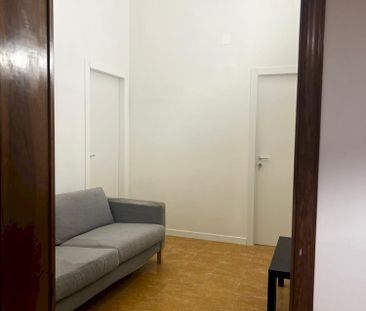 Spacious Single room Via la Farina - Photo 2
