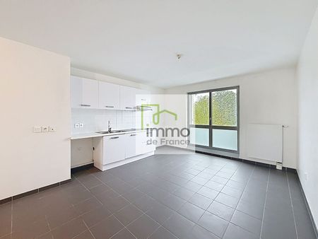 Location Appartement 3 pièces 77m² - Photo 4