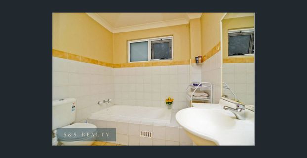 Affordable Living Steps from Toongabbie Station - Photo 1