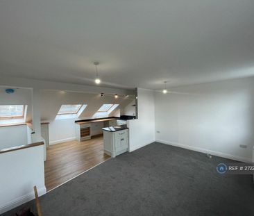 3 bedroom maisonette to rent - Photo 1