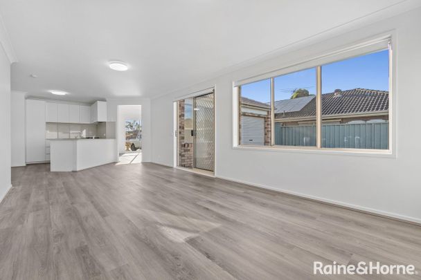 Beautiful 4-Bedroom House for Rent in Hoxton Park - Photo 1