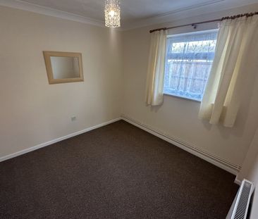 North Road - Photo 1