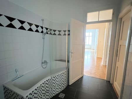 Helle Altbauwohnung Nähe Rochusmarkt - Photo 4