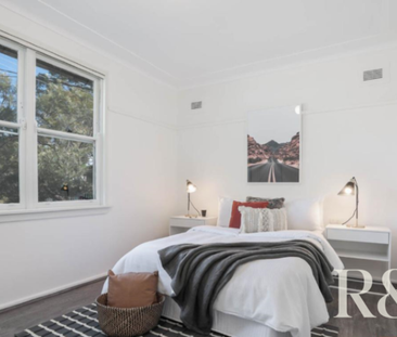 27 Moffat Drive Lalor Park - Photo 2