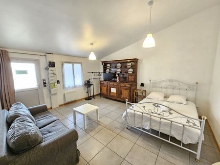 Location Appartement 2 pièces 55m² CHALAMONT 01320 - Photo 2