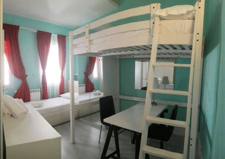 Via Taddea, Florence, Tuscany 50123 - Photo 3