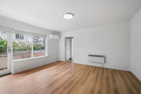1/54 Liddiard Street, Hawthorn - Photo 2