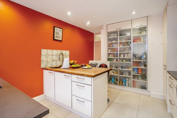 4 bedroom apartment to rent - Photo 1